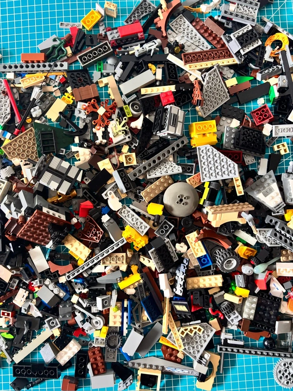 LEGO Mixed Building Bricks Pieces Parts Bulk Lot 3 Lbs 11 Oz